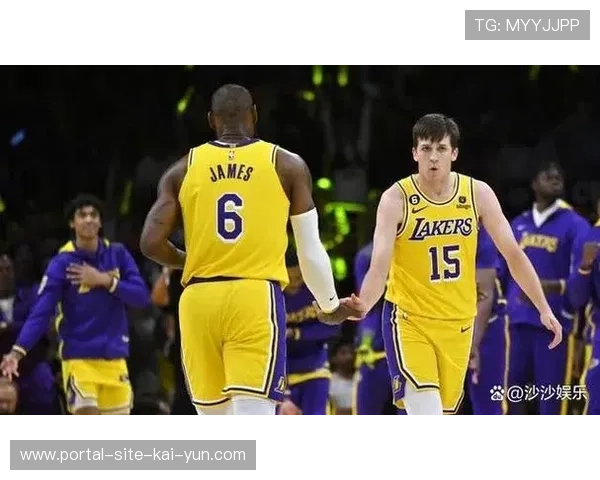 湖人海斯高效表现获认可，雷迪克或调整首发中锋人选优化阵容